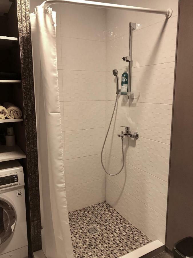 Bright Apartment Near Akropolis 维尔纽斯 外观 照片