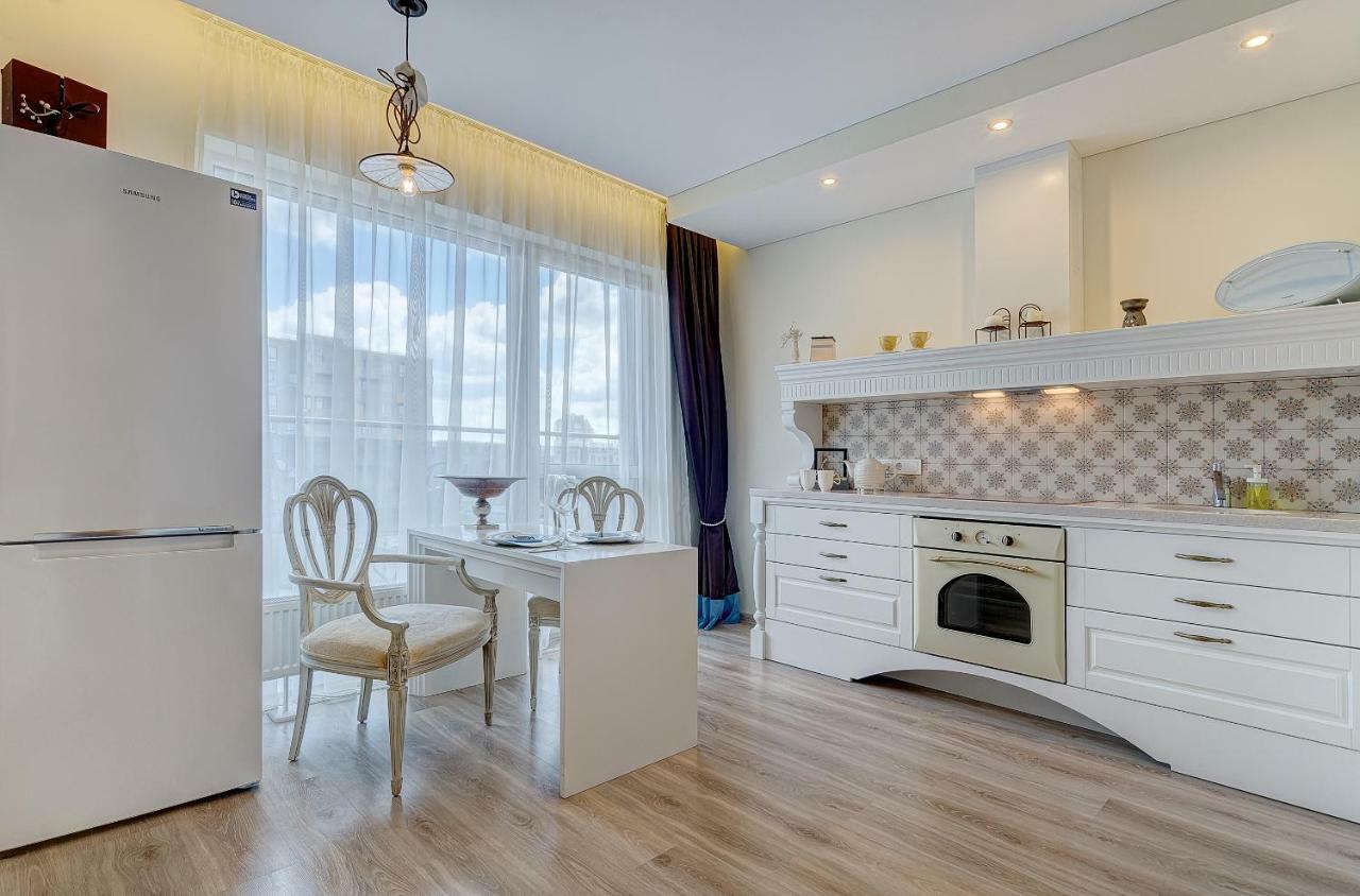 Bright Apartment Near Akropolis 维尔纽斯 外观 照片