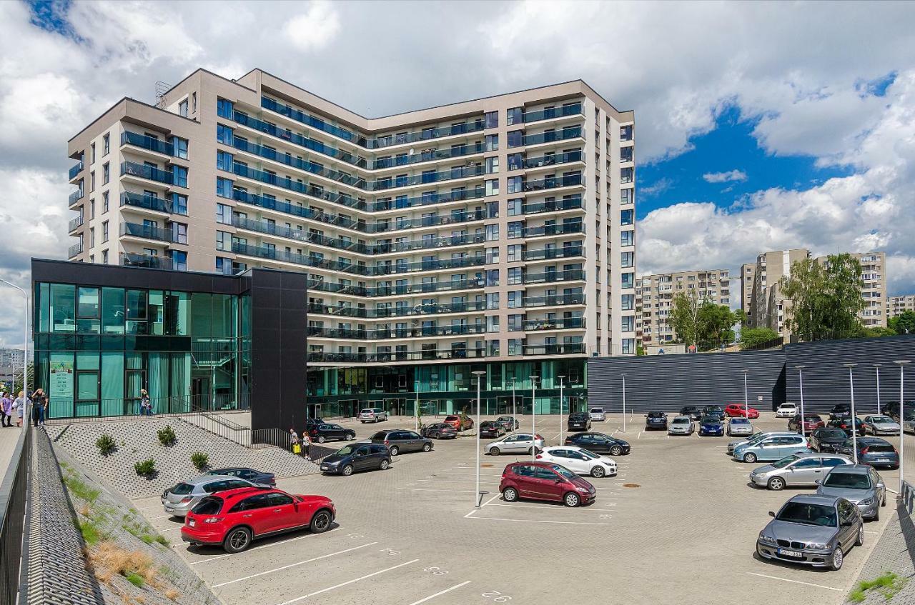 Bright Apartment Near Akropolis 维尔纽斯 外观 照片